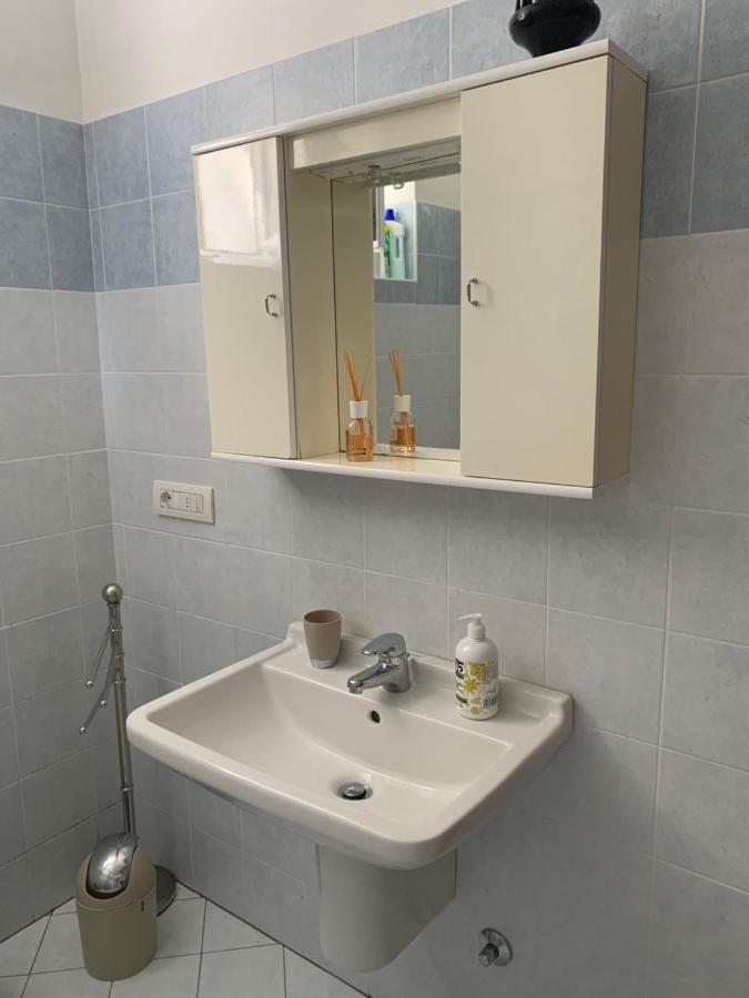 Al Castello Apartment Дервио Екстериор снимка