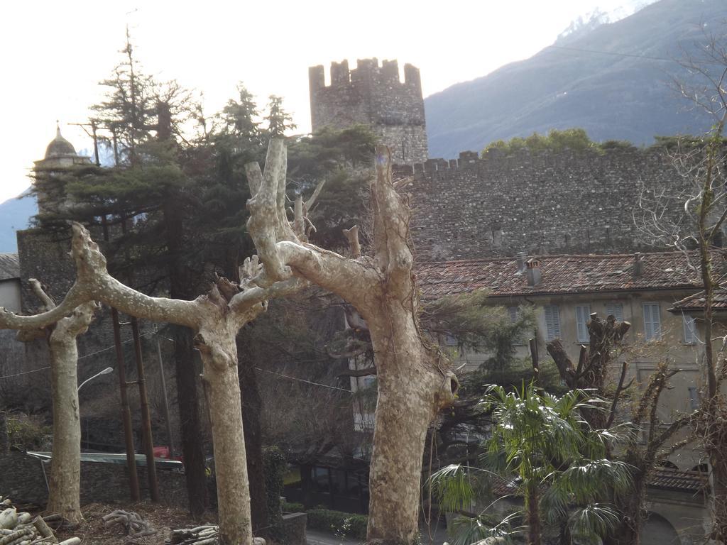 Al Castello Apartment Дервио Екстериор снимка