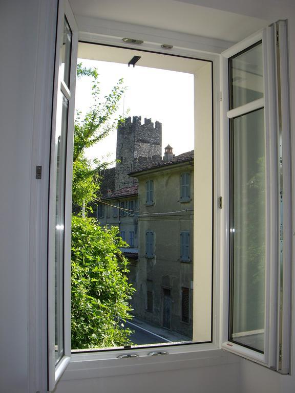 Al Castello Apartment Дервио Екстериор снимка